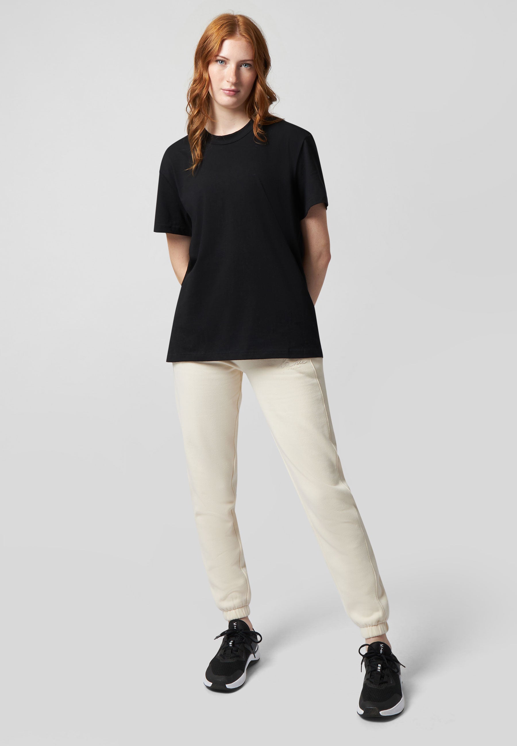 Essential Relaxed Fit T-Shirt - Black