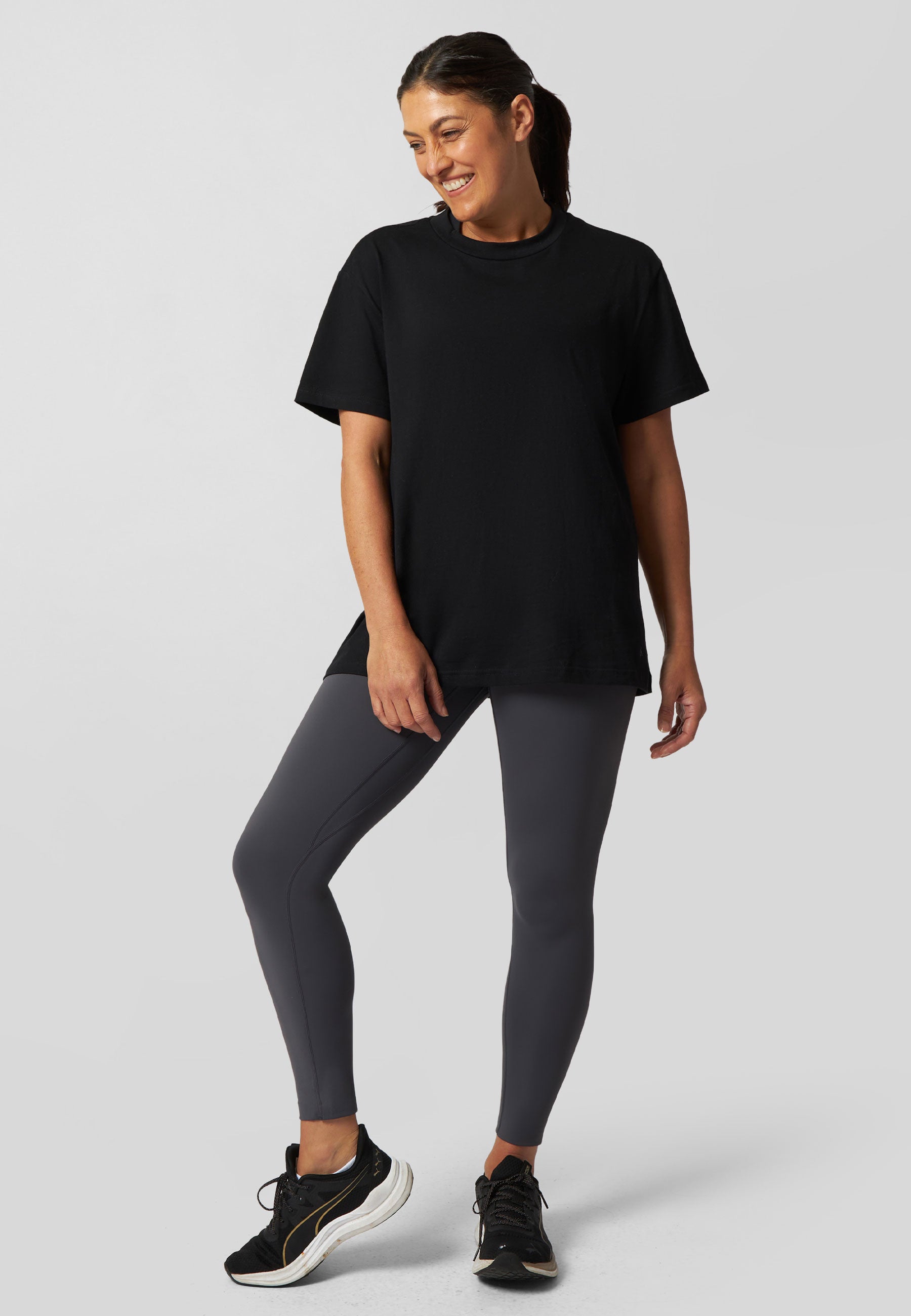 Essential Relaxed Fit T-Shirt - Black